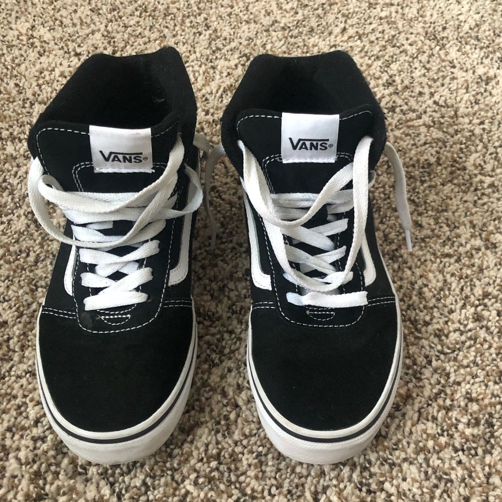 Vans size 4